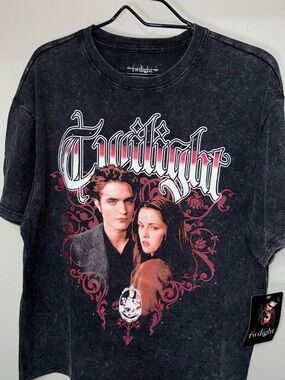 Twilight Graphic Short Sleeve Tee - Black